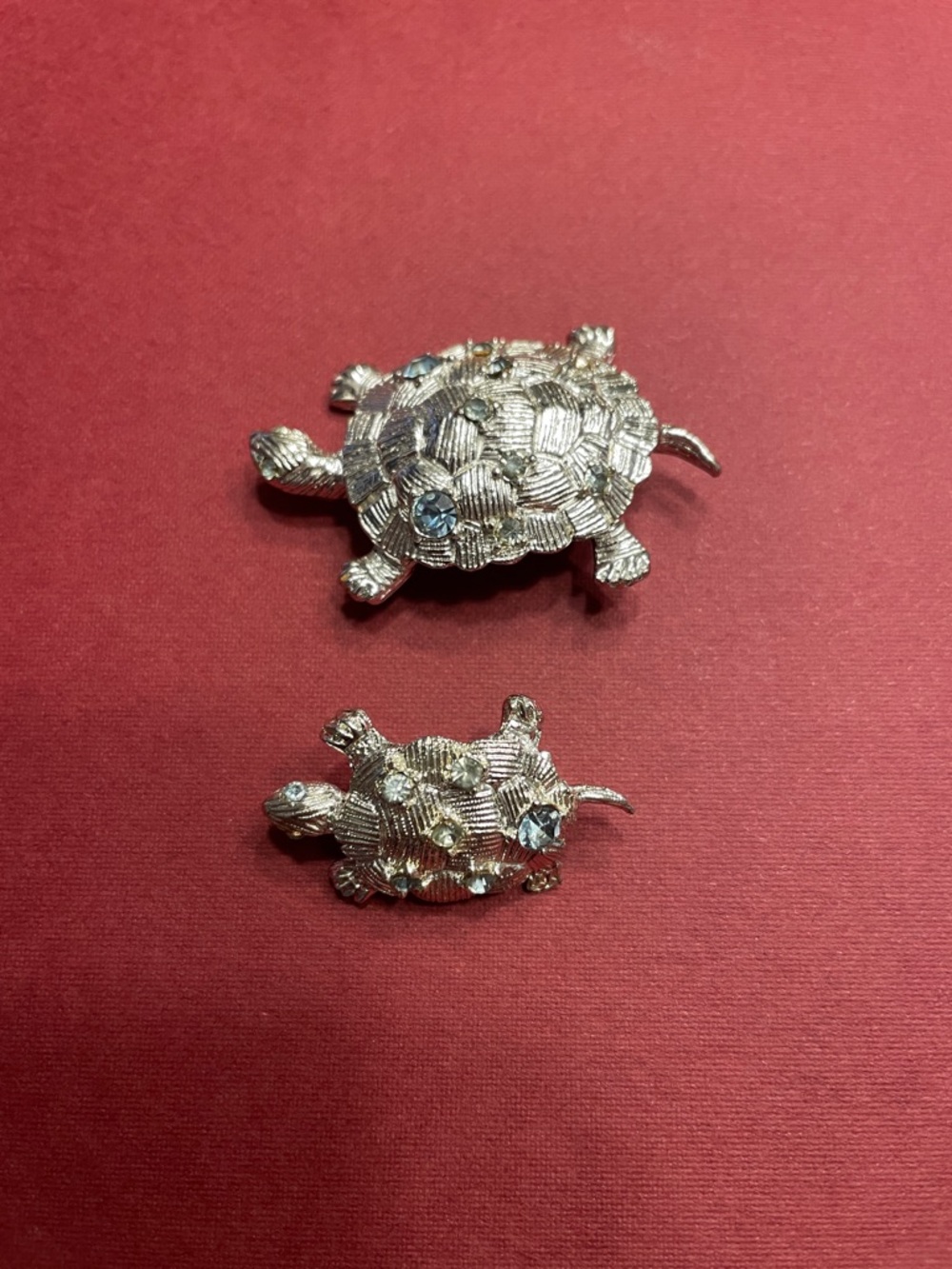 Vintage set of turtle scatter pins